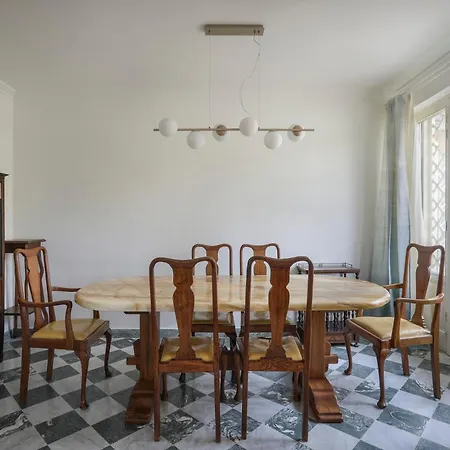 Luxury Marble House فيلة بيتراسانتا