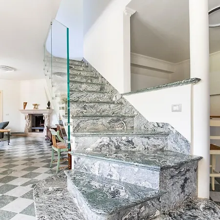 Luxury Marble House * بيتراسانتا