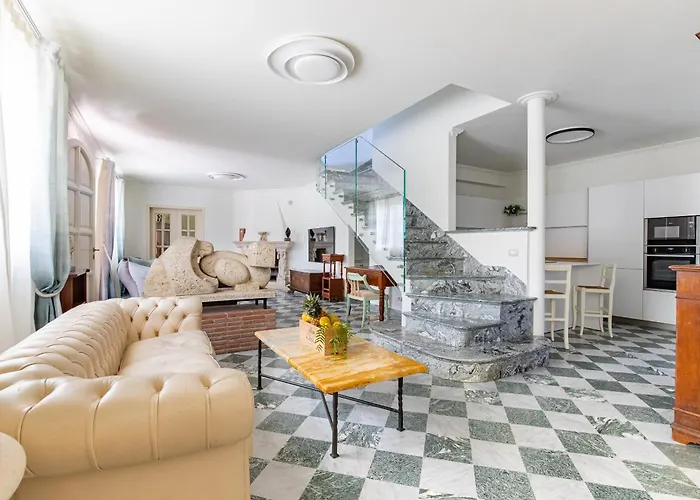 Luxury Marble House 피에트라산타